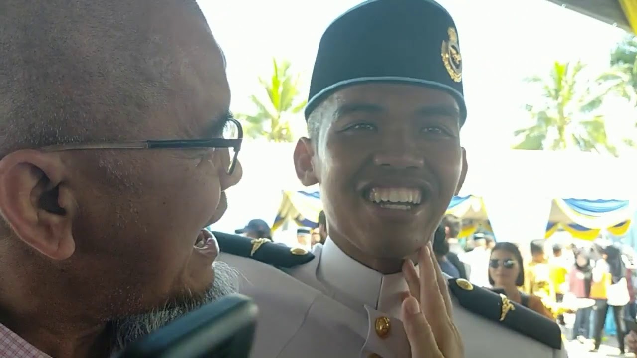 Cinta luar biasa 🌺