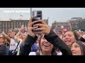 BTS saluda a fans desde balcón de Palacio