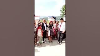 JUDIKA IKUTI ADAT BATAK DIKAMPUNG HALAMANYA #adat #batak