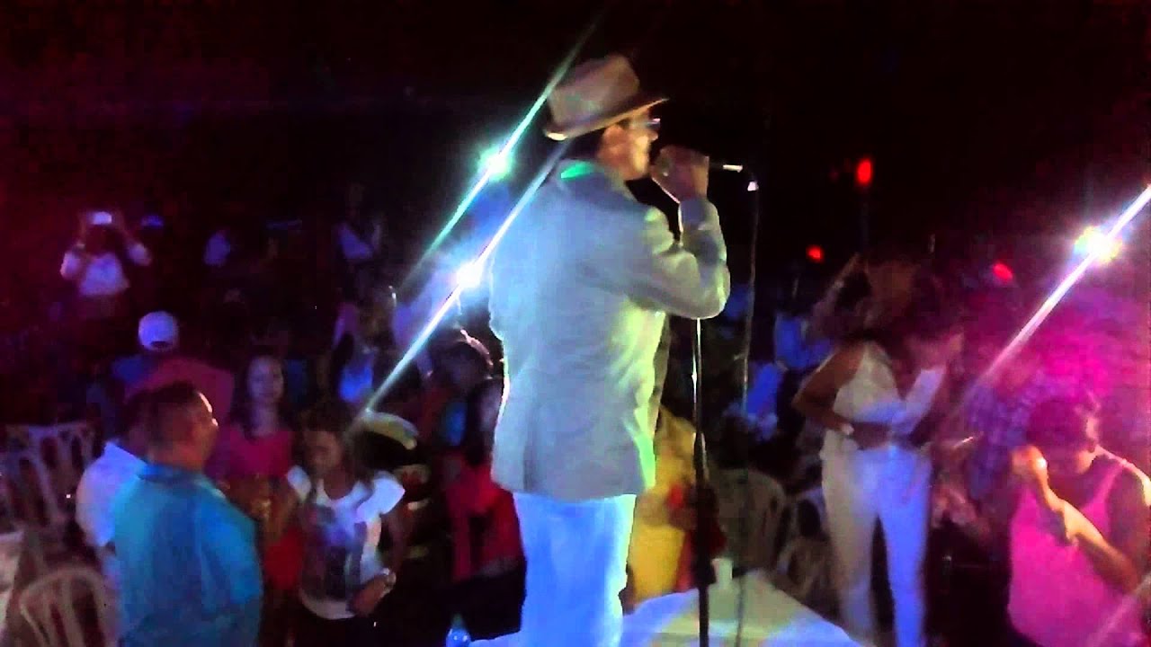 TENDRIA QUE LLORAR POR TI - MONCHO SANTANA