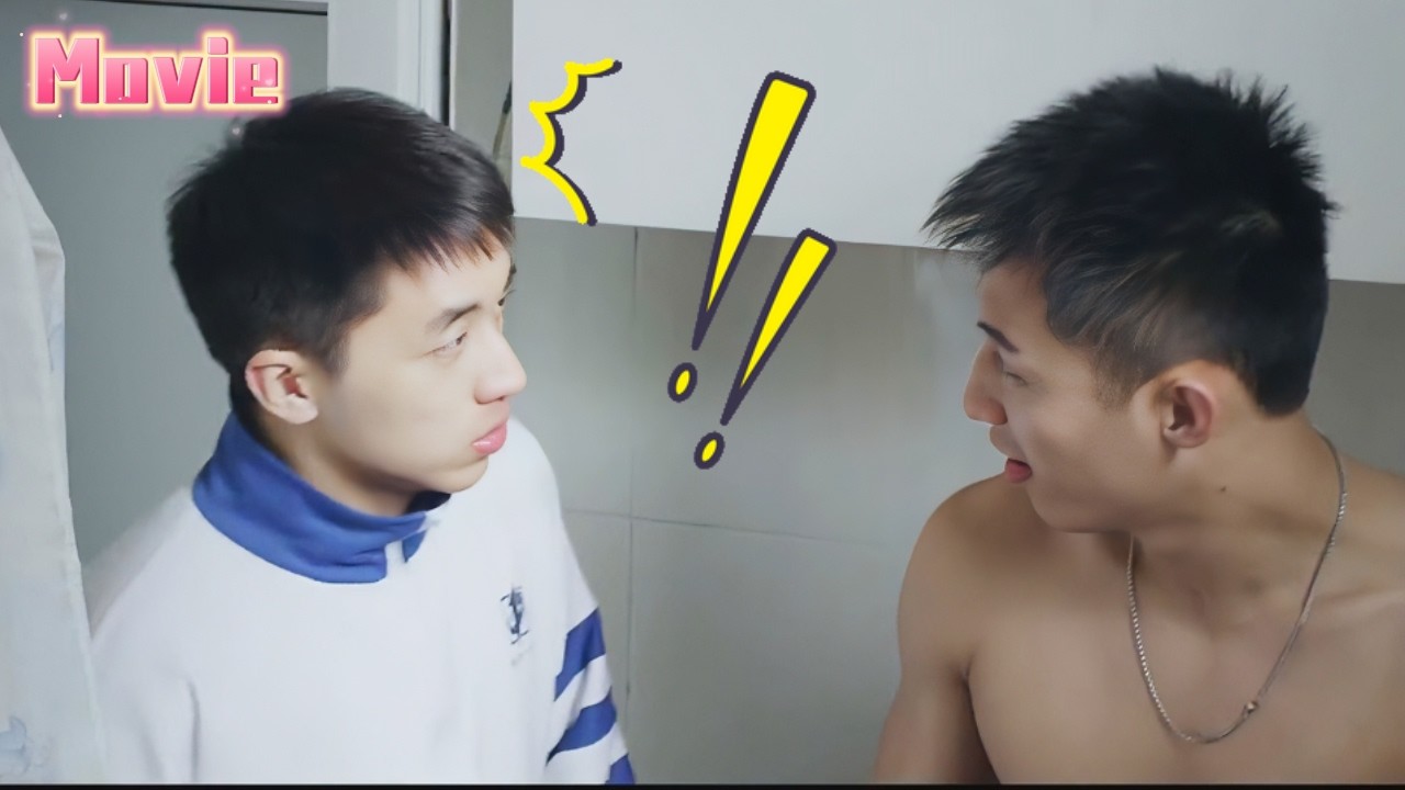 Красавчик в душевой: «Увидишь меня — бери ответственность!»