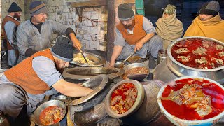 Most Famous Pakistani Breakfast | Authentic Siri Paye recipe Cooked Overnight | The Best Street Food