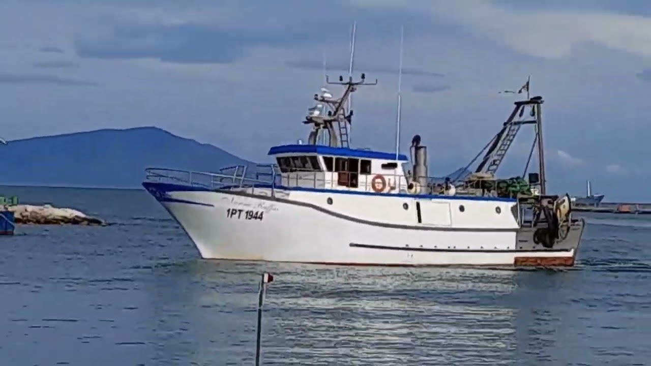 Gaeta - Rientro del peschereccio Nonno Raffa