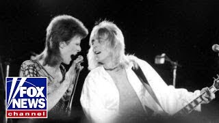 David Bowie struggled to tell story of guitarist Mick Ronson