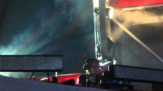 Maya Jane Coles - Loveland Festival 11-08-2012 (track id Nick Monaco - Don't Hate, Create!)