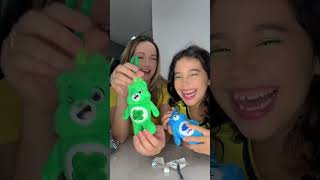 Comprei e abri os copos dos ursinhos carinhosos da Cacau show!!