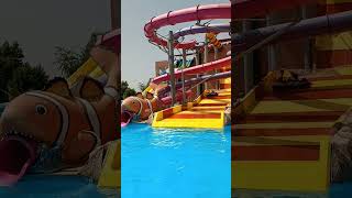 جولة في Aquaparc dinoland ?? dinoland