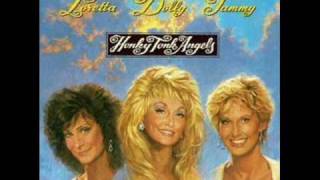 Honky Tonk Angels - Dolly Parton, Loretta Lynn, Tammy Wynette chords