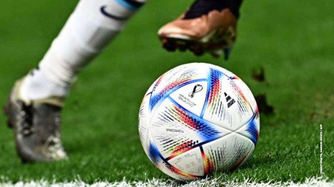 Guy Carlier - Nouveau scandale dans le monde du foot !