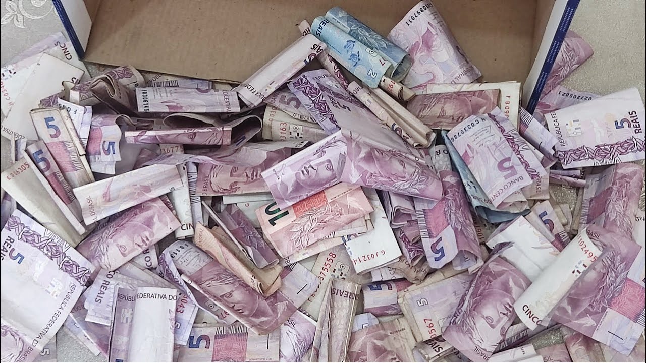 Abrindo cofrinho para o fim de ano   #dinheiro   #cofrinho   #natal