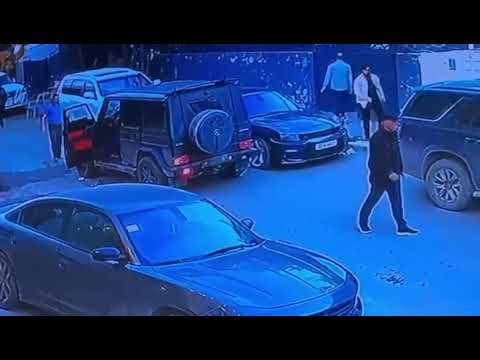 لحظة اغت يال الصحفي ليث محمد رضا الساعدي في الكرادة اليوم