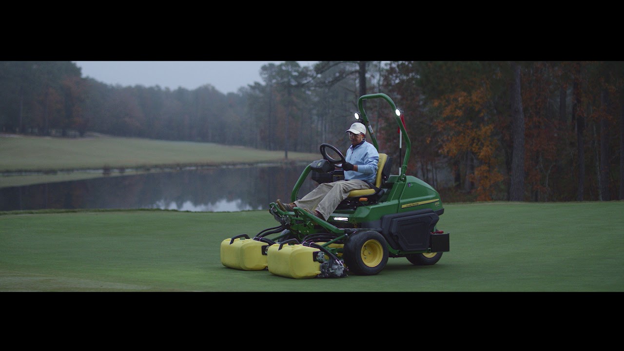 John Deere 2700 And 2750 Triplex Mowers Taking On The Undulations