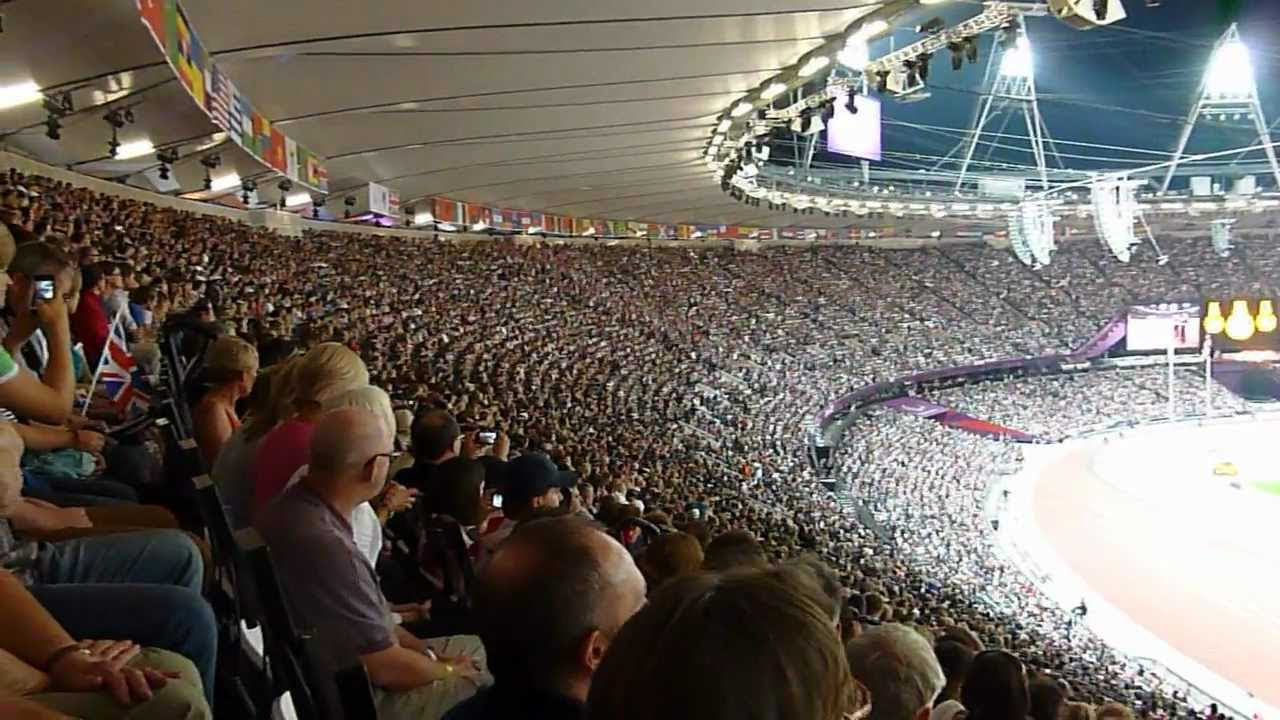 Massive Mexican Wave   London 2012 Olympic Stadium