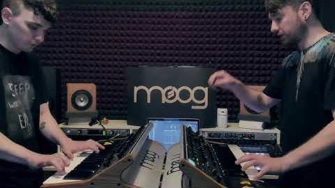 Jam with two Moog Subsequent 37 by BRAGKEN