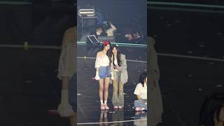 250406 아이브 콘서트 다이브만큼 원영이를 좋아하고 잘 따르는 이서 #아이브 #콘서트 #Shorts