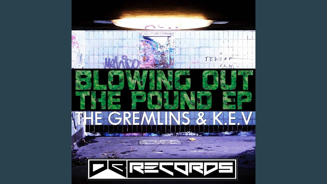 在 YouTube 上觀看「Blowing out the Pound (P0gman Remix)」