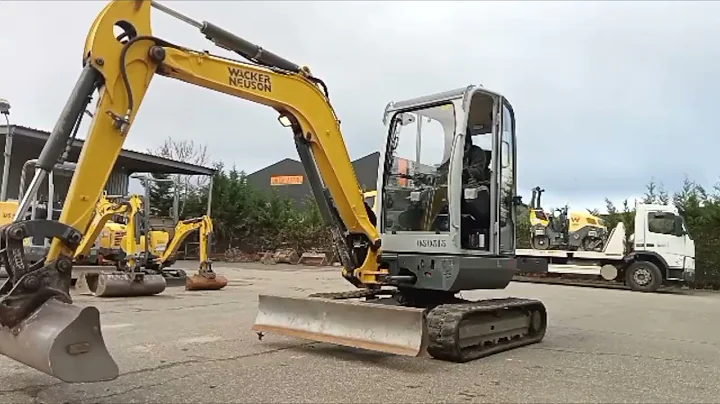 Used Mini-Excavator 2017 Wacker Neuson EZ38 | equippo.com |