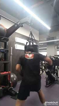 #gymmotivation.#zomi gym boxsing😏💪🥊