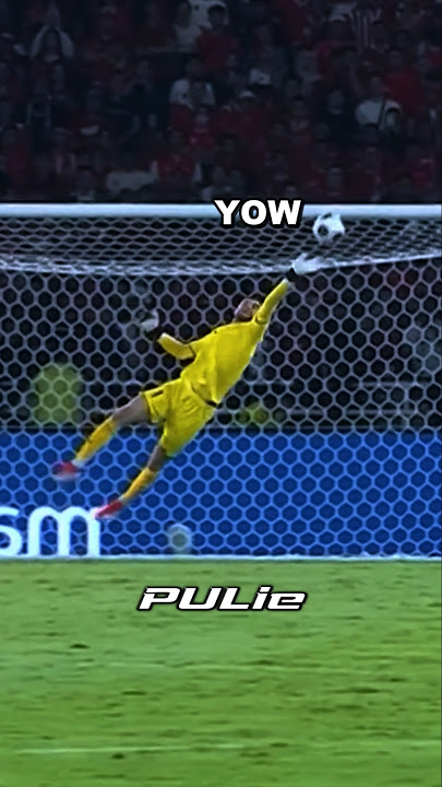 PAES' CLASSIC SAVE MAKES ARABIANS SURPRISED!! #dubbing #football #indonesiannationalteam