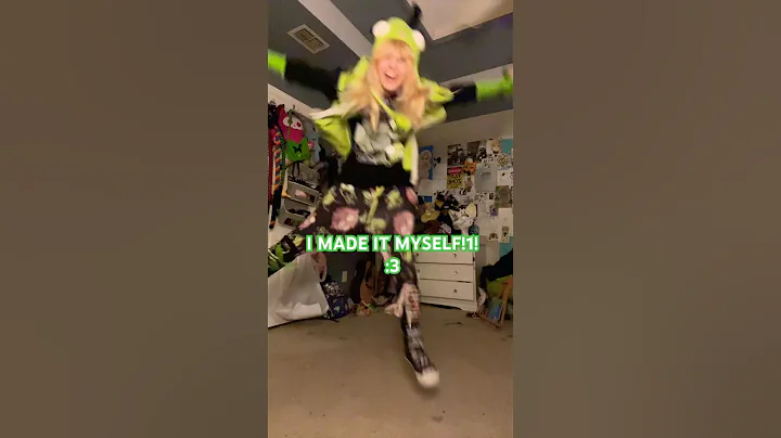 i might like gir XD #antizoo #therian #scenecore #scene #emo #invaderzim #gir #furry