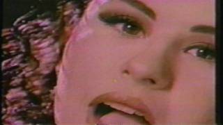 Video thumbnail of ""Enciendo una Vela" Marianne (Video-clip Original) HQ 1991"