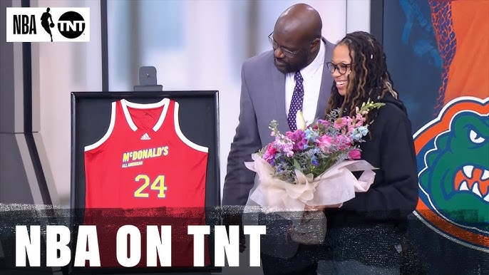 Shaq Presents His daughter, Me'Arah O'Neal, With Her McDonald's  All-American Jersey 🫶 | NBA on TNT
