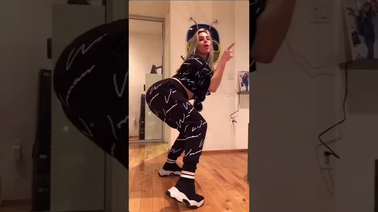 Booty Bounce Balance - YouTube