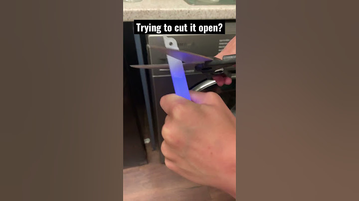 What’s in a glow stick in 2023?