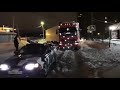 Водитель "Тойоту" вытащил из снега фуру в Новосибирске 3.01.2020