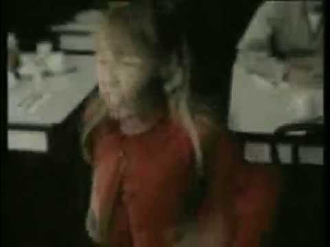 Lost Souls - La profezia (2000) - Trailer ITALIANO