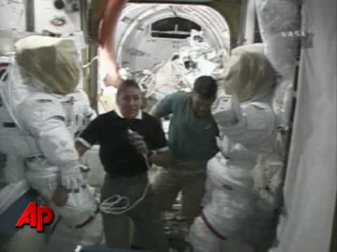 Astronaut Who Lost Tool Bag Admits to Mistake - YouTube