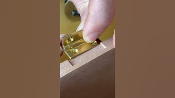 Installing hinges on box #woodworking #tooltips