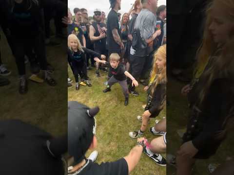 Mini moshpit 🤘🏼
