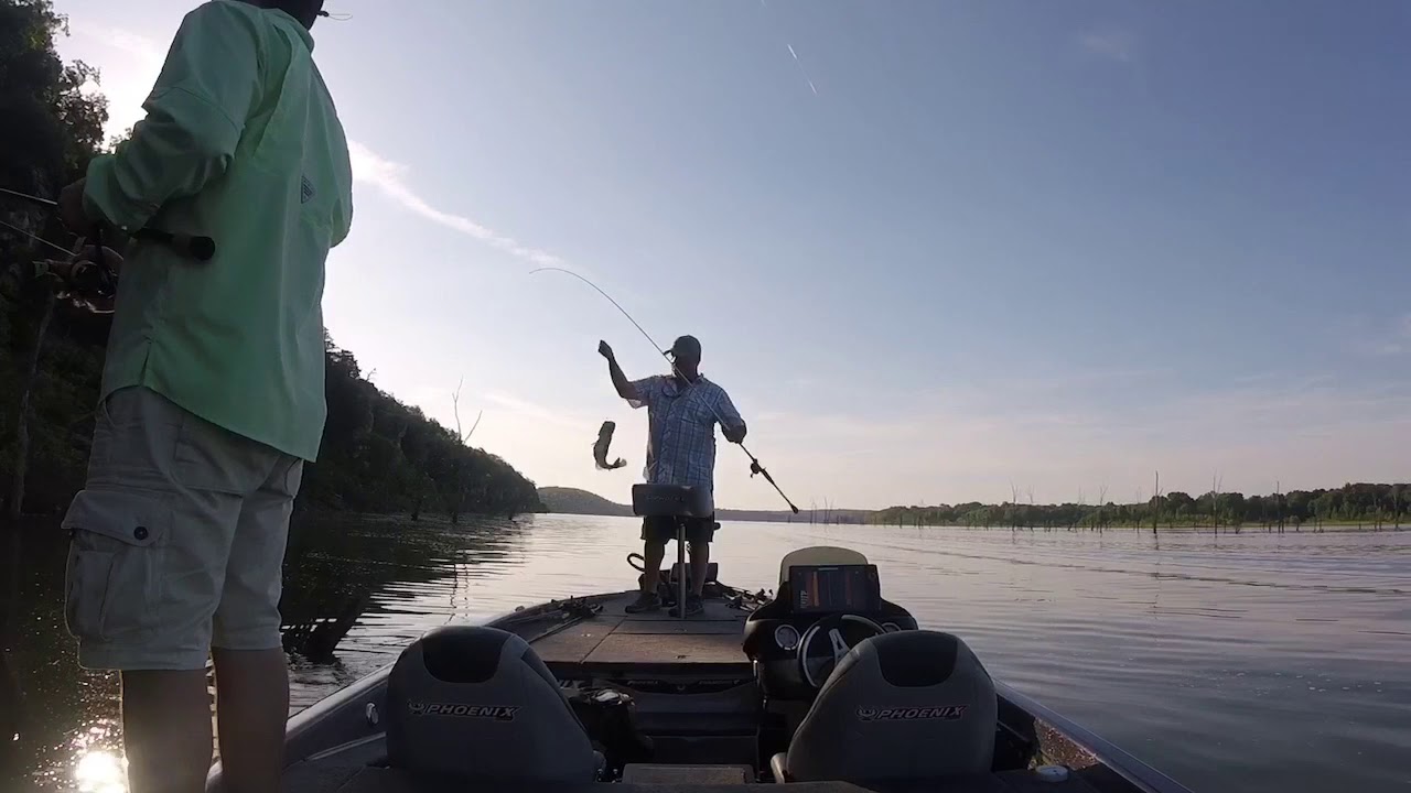 Bass fishing Truman lake may 2018 - YouTube
