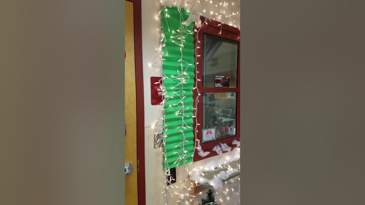 National Lampoon's Christmas Vacation Door Decorating Contest YouTube