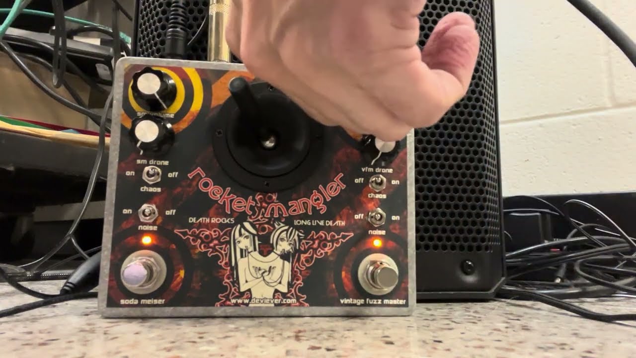 Devi Ever Rocket Mangler Soda Meiser +Vintage Fuzz Master pedal +