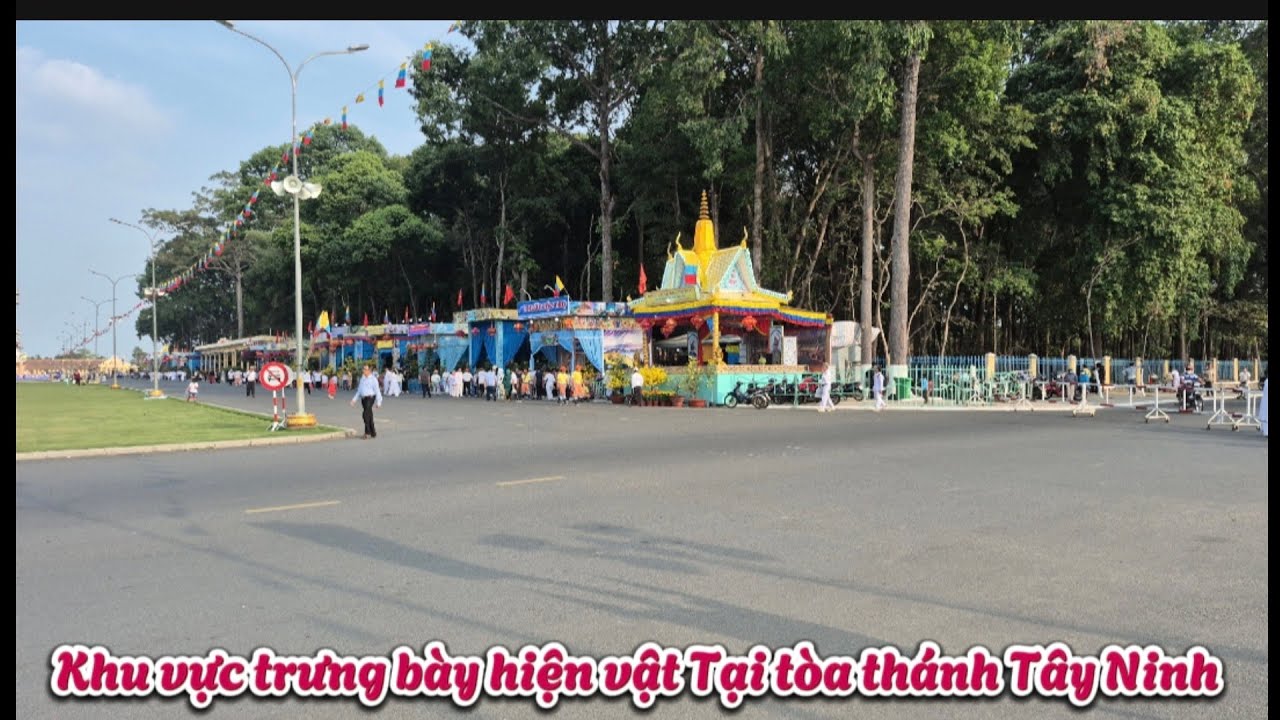 Khu trưng bày đại lễ Đức Chí tôn tại tòa thánh Tây Ninh || Châu ngọc vlog & bonsai 