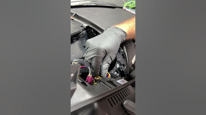 ¡Instalación de pantalla en este BMW Z4! 📱🚗🔥