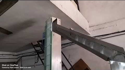 Automatic linear screw capping machine with cap elevator 