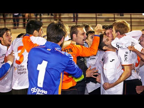 Valencia CF: Rubén Baraja celebra el triunfo con su equipo