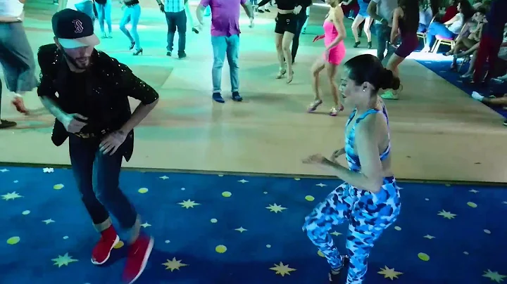 Alien Ramirez & Angelo Rito social dancing -  Leba...