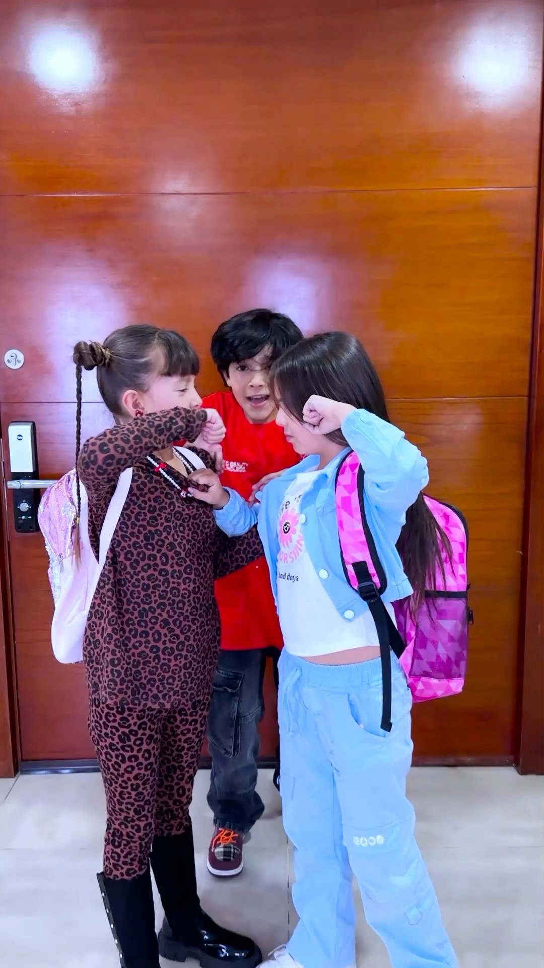 ESTRELLITA Y SOFÍA SE ENFRENTAN !!