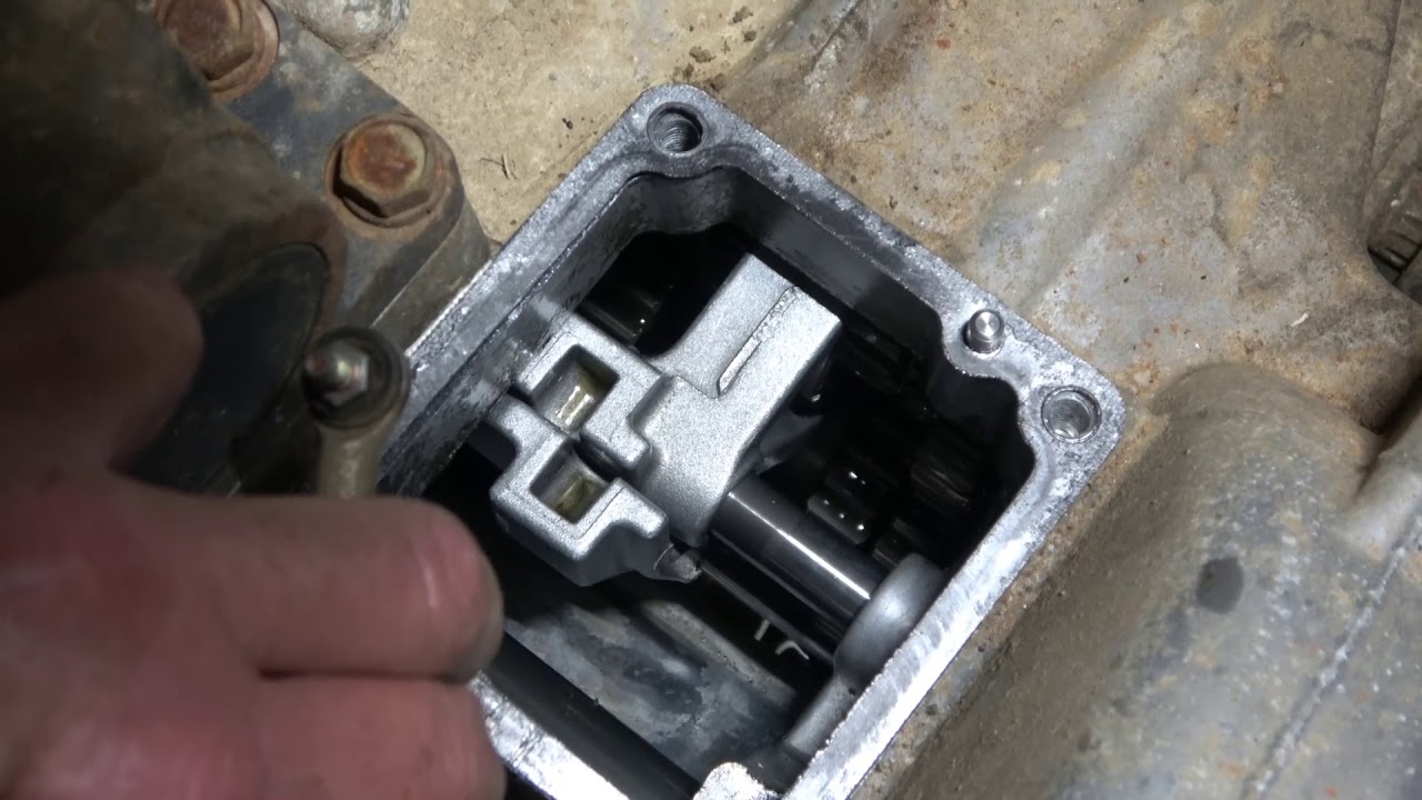 Kubota RTV900 Stuck in forward gear YouTube