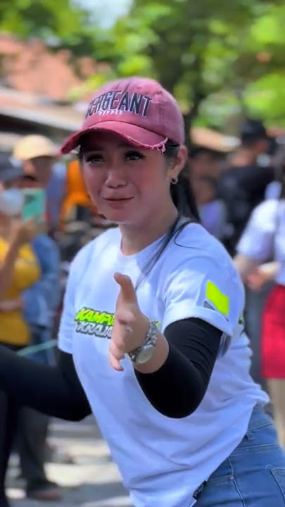 JOGETIN AJA !!! #joget #dance #shorts #karnaval #dj #remix