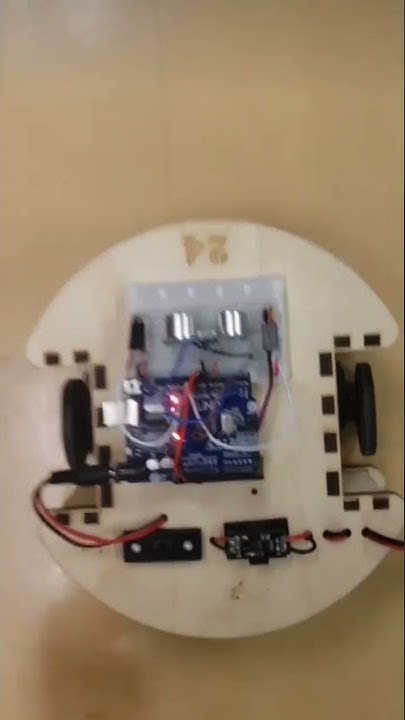 The first Arduino robot I've ever made. - YouTube