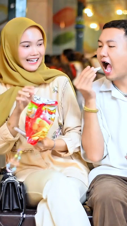 Prank taking snacks makes you laugh to your heart's content 😝😂 #shorts #trending #viral