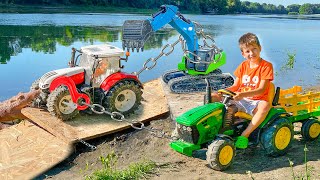 Tractors stuck in mud and Darius came to help Road rules for kids | Kidscoco Club