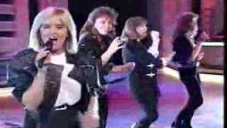 Video thumbnail of "The Nolans - I'm In The Mood For Dancing (Sung In Japanese)"