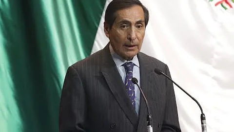 Dr. Rogelio Ramrez de la O, Secretario de Hacienda...