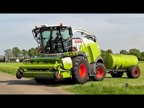 Grass silage | Gras hakselen | Claas Jaguar 950 | Berkhof | Scherpenzeel | Netherlands | 2015.